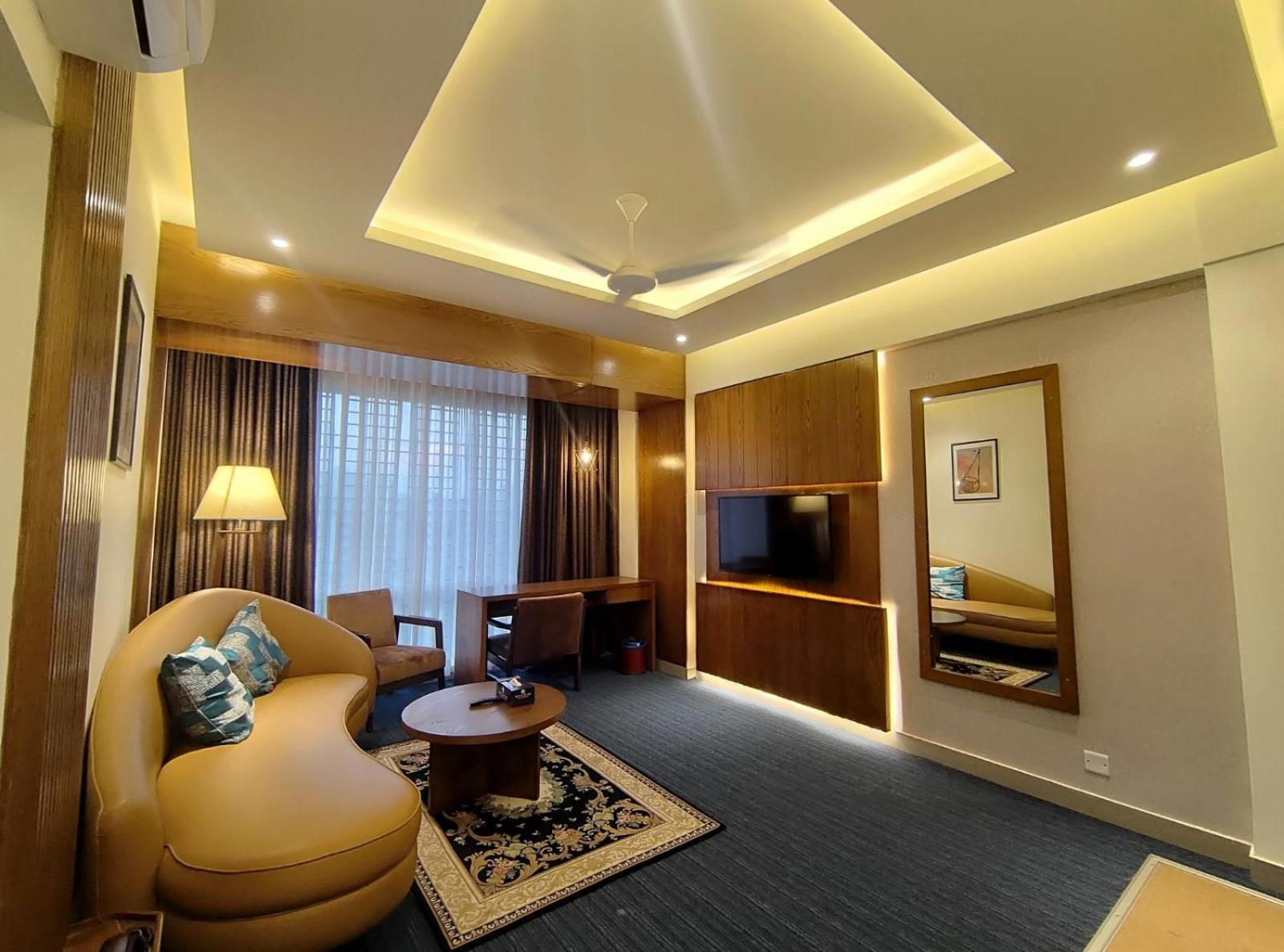 Hotel Royal Koks Badźar Zewnętrze zdjęcie